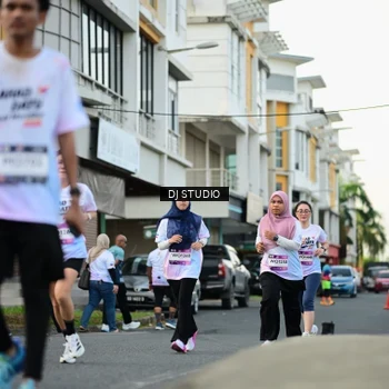 Runner Photo 7913974