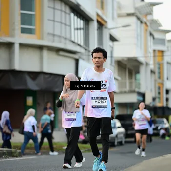 Runner Photo 7913975