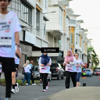 Runner Photo 7913988