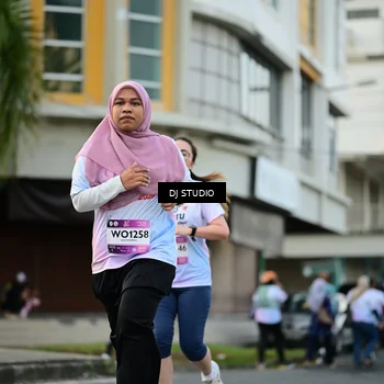 Runner Photo 7914002
