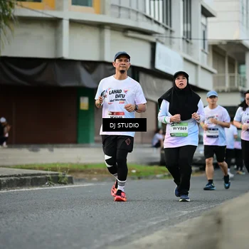 Runner Photo 7914015