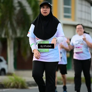 Runner Photo 7914042
