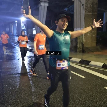 Runner Photo 7914069
