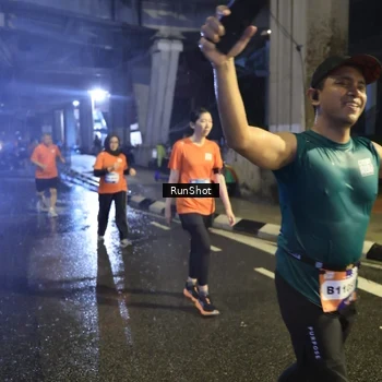 Runner Photo 7914073
