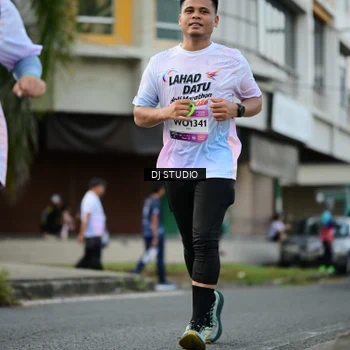 Runner Photo 7914075