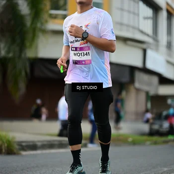 Runner Photo 7914088