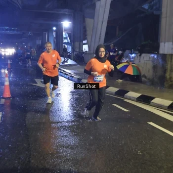 Runner Photo 7914096