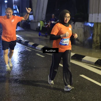 Runner Photo 7914114