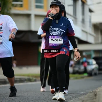 Runner Photo 7914116
