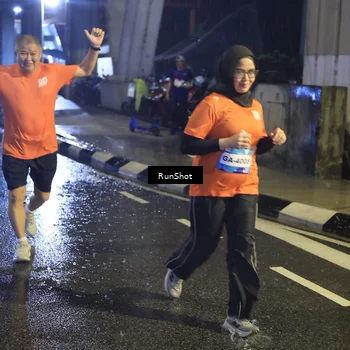 Runner Photo 7914118