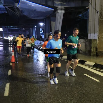Runner Photo 7914185