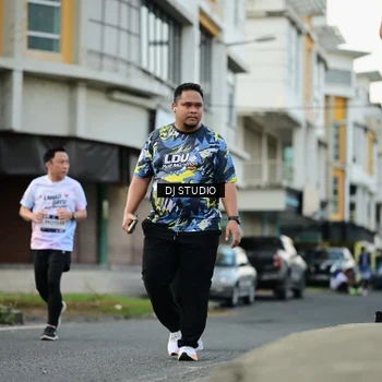 Runner Photo 7914195