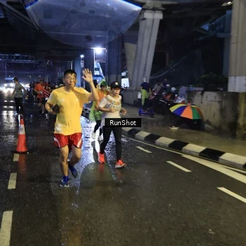 Runner Photo 7914229