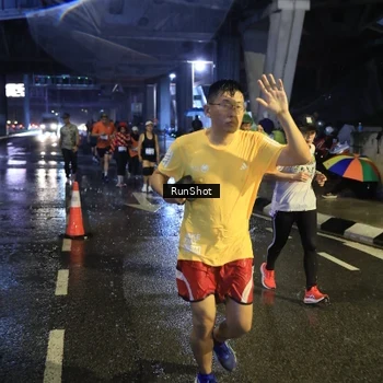 Runner Photo 7914248