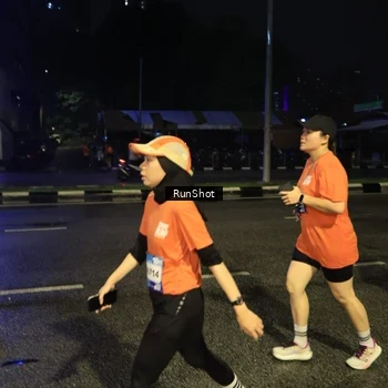 Runner Photo 7914262