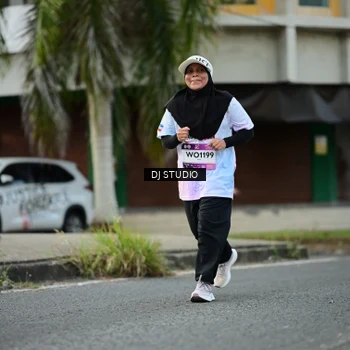 Runner Photo 7914290