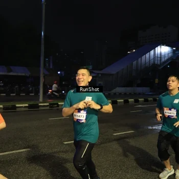 Runner Photo 7914411