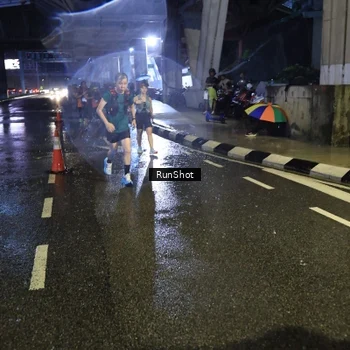 Runner Photo 7914416