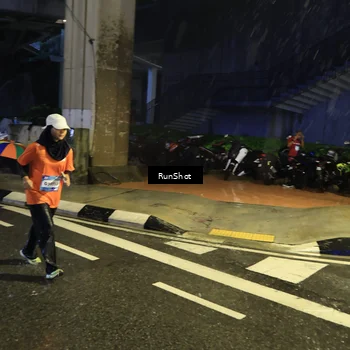 Runner Photo 7914417