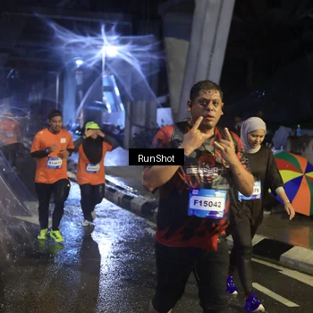 Runner Photo 7914448