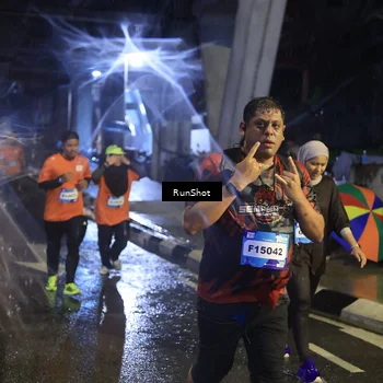 Runner Photo 7914450
