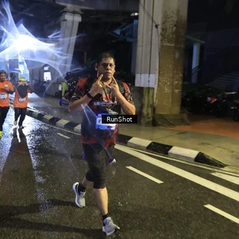 Runner Photo 7914452