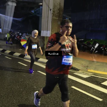 Runner Photo 7914469
