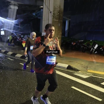 Runner Photo 7914471