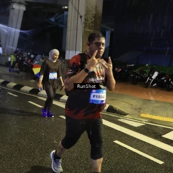 Runner Photo 7914472