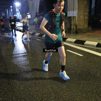 Runner Photo 7914479