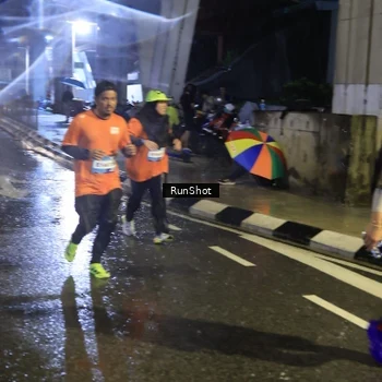 Runner Photo 7914488