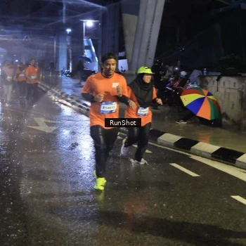 Runner Photo 7914491