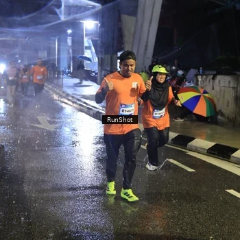 Runner Photo 7914500