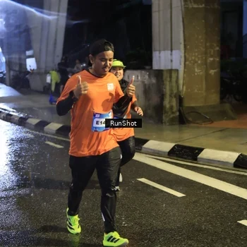 Runner Photo 7914538