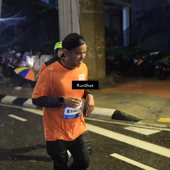 Runner Photo 7914580
