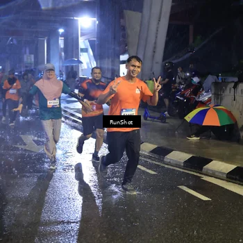 Runner Photo 7914585
