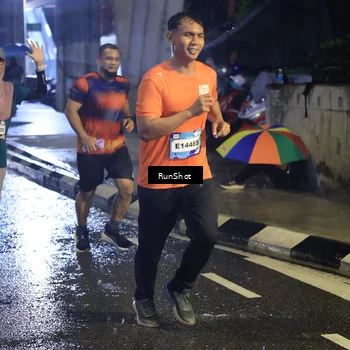 Runner Photo 7914602