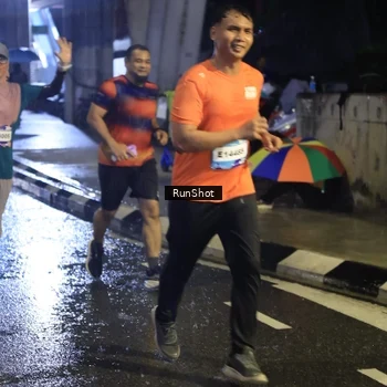 Runner Photo 7914603