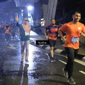 Runner Photo 7914611