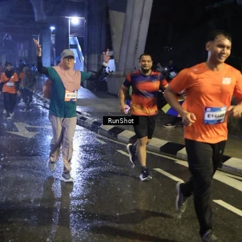 Runner Photo 7914613