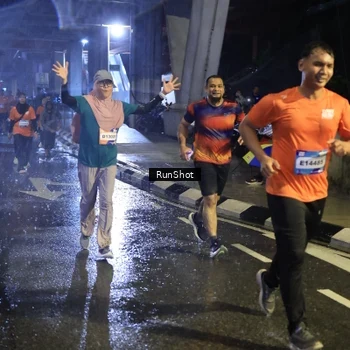 Runner Photo 7914615