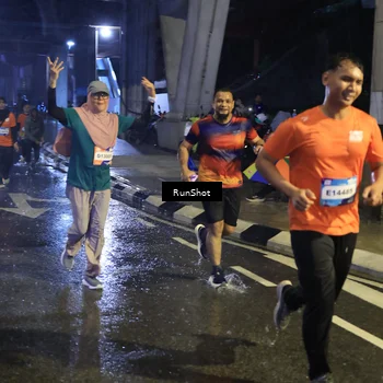 Runner Photo 7914618