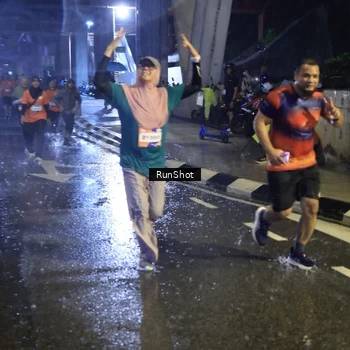 Runner Photo 7914633