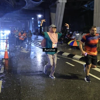 Runner Photo 7914642