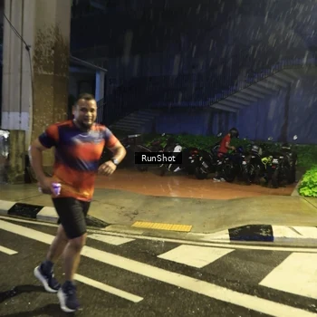 Runner Photo 7914660