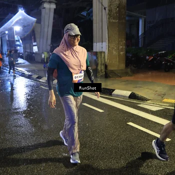 Runner Photo 7914668