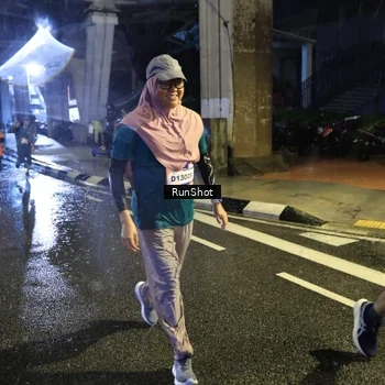 Runner Photo 7914673