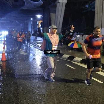 Runner Photo 7914748