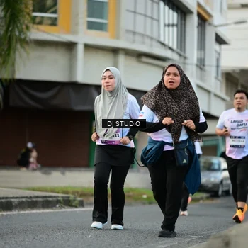 Runner Photo 7914750