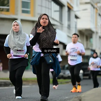 Runner Photo 7914753